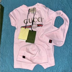 GUCCI Baby Set NWT - NEVER USED